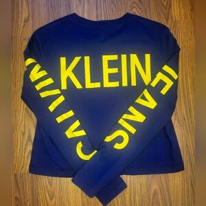 Calvin Klein Jeans Women’s Long Sleeve Crop Top - Dark Blue & Yellow Logo M A59